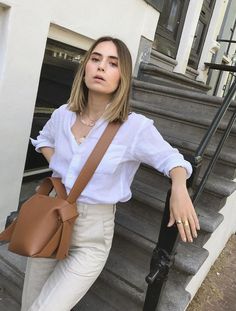 Linen Shirt Style Women, How To Style A Linen Shirt, How To Wear A Linen Shirt, White Linen Shirt Outfit Women, White Linen Shirt Outfit, Linen Shirt Outfit Women, Linen Shirts Women