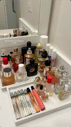 Vanity Area Aesthetic, Fragrance Organization, Coco Mademoiselle Intense, Fragrance Lab, Luxurious Skincare, Perfume Organization, Fragrances Perfume Woman, Perfume Collection Fragrance, Body Smells