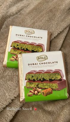 Dubai Chocolate Bar Aesthetic, Dubai Cake, Dubai Chocolate, Dream Christmas, Obx Dr, Tiered Cakes Birthday, Cute Poses For Pictures, Tiered Cakes, Aesthetic Food