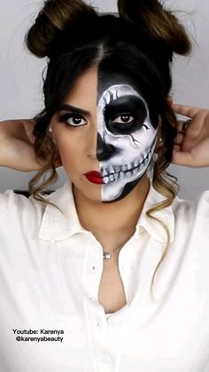 Women’s Halloween Face Paint, Women’s Skeleton Costume, Womens Skeleton Costume Diy, Glam Skeleton Costume, Skeleton Woman Costume, Half Skull Half Face Makeup, Witch Makeup Videos, Skeleton Makeup Tutorial Step By Step, Diy Skeleton Face Paint