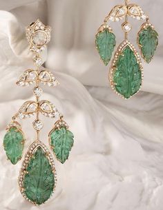 Polki Jewellery Sabyasachi, Diamond Emerald Earrings, Victorian Earrings, Bridal Jewelry Vintage, Fancy Jewelry Necklace, Pretty Jewelry Necklaces, Jewellery Design Sketches, Fancy Jewellery Designs, Indian Jewellery Design Earrings