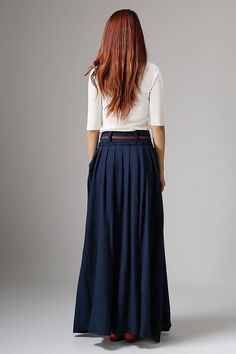 maxi skirt skirt party skirt navy skirt pleated skirt Maxi Skirt Work, Navy Blue Long Skirt, Blue Skirt Outfits, Full Flared Skirt, Long Linen Skirt, Blue Pleated Skirt, Skirt Diy, Maxi Skirt Style, Maxi Rok