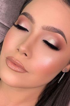 Eye Makeup For Brown Eyes Wedding, Blush Smokey Eye, Eye Makeup For Wedding Bridesmaid, Formal Party Make Up Look, Eyeshadow For Bride, Make Up Looks For Bridesmaid, Simple Dama Makeup, Prom Makeup Looks 2023, Rose Gold Formal Makeup