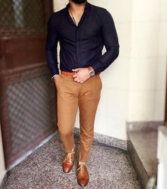 Formal Dresses For Men, White Jeans Men, Man Dressing Style, Brogues Men, Formal Mens Fashion, Mens Fashion Smart, Classy Men