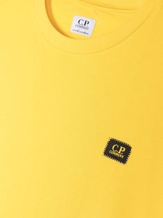 yellow cotton tshirt soft jersey crew neck short sleeves logo print at the chest internal logo tag straight hemComposition: Cotton, 100% Short Sleeve Tops With Logo Patch For Summer, Summer Cotton Tops With Logo Patch, Classic Short Sleeve T-shirt With Logo Patch, Yellow Cotton Top With Embroidered Logo, Classic Cotton T-shirt With Logo Patch, Casual Summer Tops With Logo Patch, Yellow T-shirt With Logo Print In Relaxed Fit, Yellow Relaxed Fit T-shirt With Logo Print, Relaxed Fit Yellow T-shirt With Logo Print