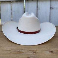 Price INCLUDES taxes and SHIPPING to anywhere in the United States!
The 100X Recto cowboy hat from Rocha Hats is the perfect union of casual and ranch. With its straight shape, this hat is ideal for both daily work on the ranch and casual occasions. The 4" brim and 4 1/4" crown offer a relaxed and comfortable style, while maintaining the essence of the cowboy spirit. Made in Mexico, this hat adapts to various preferences thanks to its cap that can vary, thus adding a personal touch to each piece The Cowboy, Comfortable Style, The Ranch, Cowboy Hat, Comfortable Fashion, The 4, Personal Touch, Cowboy Hats, Cowboy