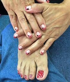 Red And White Disney Nails, Disney Cruise Pedicure, Disney Food And Wine Nails, Disneyland Toenails, Disney Nails Design Goofy, Pretty Nails, Nail Designs