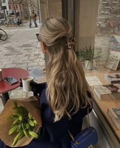 Scandinavian Brown Hair, Fall Blonde Hair Color 2023, Old Money Hair Color, Old Money Blonde, Scandinavian Heart, Blonde Inspiration, Pelo Cafe, Blonde Locks