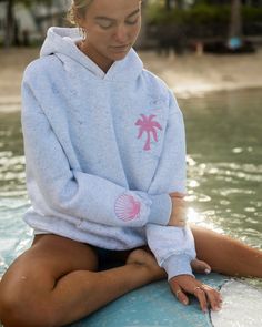 Pink Palm Puff – Pink Palm Puff Beach Hoodies, Beach Hoodie, Yellow Hibiscus, Winter Outfits Aesthetic, Streetwear Tops, Oversized Pullover, Flower Embroidery