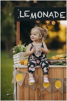 Mini Session Themes, Kids Lemonade Stands, Kids Lemonade, Baby Photography Backdrop