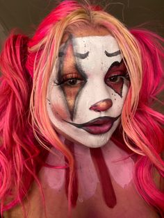 Creative clown makeup Deranged Clown Makeup, Clown Makeup With Blood, Gore Clown Makeup, Killer Clown Makeup, Evil Clown Makeup, Scare Actor, Easy Clown Makeup, Haunt Makeup, Creepy Clown Makeup