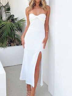 Simple Strapless Dress, White Outfit, Style Mistakes, White Outfits, Womens Midi Dresses, Sports Equipment, Dress P, Hen, Fashion Online Shop