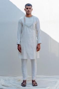 Shop for Bohame White Chanderi Kurta And Pant Set for Men Online at Aza Fashions White Angrakha, 70s Fashion Men, Indian Groom Dress, Angrakha Style, Nigerian Men Fashion, Sherwani For Men, Kurta Men, Mens Kurta Designs, Kurta Style