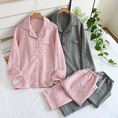 Winter Sleepwear Sets In Relaxed Fit, Comfortable Long Sleeve Sleepover Sets, Winter Cotton Sleepwear For Lounging, Soft Cotton Sleepwear For Sleepover, Cozy Cotton Sleepwear For Home, Soft And Comfortable Sleepwear, Soft Comfortable Sleepwear For Home, Comfortable Sleepwear For Home, Soft Comfortable Home Sleepwear