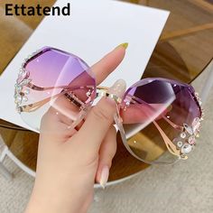 Luxury Designer Fashion Rimless Sunglasses Women Vintage Brand Shades Bling Rhinestone Big Diamond Rhinestone Sunglasses, Y2k Accessories, Rimless Frames, Sunglasses Women Fashion, نظارات شمسية, Uv Sunglasses, Big Diamond, Rimless Sunglasses, Vintage Glasses