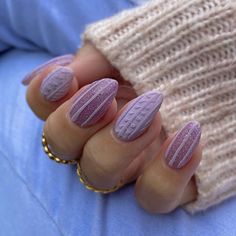 Lavender Nails: The Dreamiest Designs For Inspiration  – Style Meets Story Winter Nails Pink, Purple And Pink Nails, Sophisticated Manicure, Dip Nail Colors, Elegant Nail Designs, Ombre Nails Glitter, Lavender Nails, Cute Nail Art Designs