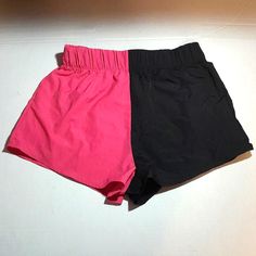 Shein Retro Throwback Two Tone High Waist Lightweight Shorts Small Pink & Black Nwot Color Block Fitted Short Bottoms, Fitted Color Block Shorts, Fitted Color Block Short Bottoms, Stretch Color Block Bottoms, Short Shape, Stretch Color Block Short Bottoms, Stretch Color Block Bottoms In Short Shape, Black Sporty Shorts With Contrast Color, Sporty Black Shorts With Contrast Color, Pink High Waist Stretch Athletic Shorts