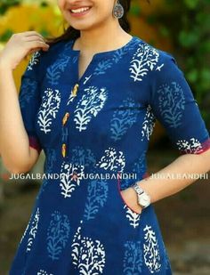 Chudithar Front Neck Designs Cotton, Pack Neck Kurti Pattern, Cotton Kurthis Models, Chudidar Neck Designs Latest Cotton, Chudithar Neck Designs Cotton Simple, Jaipuri Kurti Designs Latest, Indigo Kurti Designs Latest, Chudidar Neck Designs Latest Pattern, Cotton Kurti Neck Designs Latest Fashion