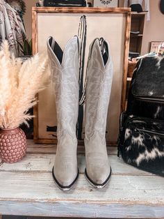 Gorgeous cowboy boots. A stunning shade of grey. Stitch patterns and a tall silhouette complete this look. Shaft Height: 15" Heel Height: 1.5" Toe: Snip Standard width Fit true to size Chic Luxury Fitted Cowboy Boots, Gray Western Boots For Fall, Grey Cowboy Boots, Carter Aesthetic, Western Ideas, Cute Cowgirl Boots, Yee Yee, Casual Country Outfits, Womens Cowgirl Boots