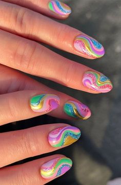 23. Sweet Lollipop Inspired Nails Let me guess, you are about to give up your Valentine’s day nails and looking for some trendy spring... Swirl Nail, Unique Manicure, Swirl Nails, Multicolored Nails, Cute Nail Art Designs