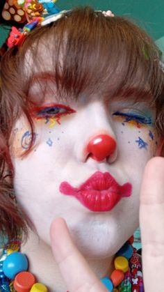 #clowncore #decora Heart Clown Makeup Aesthetic, Subtle Clowncore Makeup, Clowncore Makeup, Makeup Stuff, Clown Makeup, I Got It