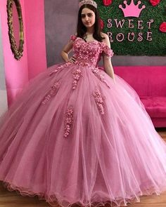 Floor-length Quinceanera Dress For Sweet 16 During Prom Season, Princess Style Quinceanera Dress For Sweet 16, Princess Style Floor-length Quinceanera Dress For Sweet 16, Princess Style Floor-length Quinceanera Dress, Floor-length Princess Quinceanera Dress, Floor-length Tulle Ball Gown For Quinceanera, Floor-length Tulle Quinceanera Dress For Debutante Ball, Quinceanera Ball Gown In Tulle, Princess Ball Gown For Quinceanera