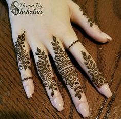 henna by shehan on her hand