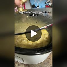 a video demonstrating how to cook chicken and dumplings in the crockpot for dinner