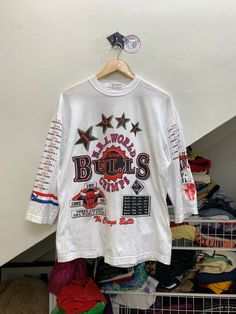 📌 BUY MORE ADDITIONAL $5 FOR  SHIPPING* Hi All!! May our beloved customer have a great day😁 ✅ I Just go back from thrifting and found a nice rare vintage Chicago bulls Nba world champion full printed😻 ✅PLEASE READ THE DESCRIPTION BELOW BEFORE PURCHASING. ✅ pit 21 ✅length 28 inches. Few print distress at hand.. Material are great! ✅Payment Method & Shipping - Item will be ship along with Tracking Number after received a complete payment. Using FEDEX/ DHL ✅All Measurements has been manually mea Vintage Nba Shirt, Vintage Bulls Shirt, Chicago Bulls Outfit, Nba Shirts, Bulls Shirt, Aesthetic Outfits Men, Nba Championships, Nba Champions, Chicago Bulls