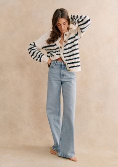 High-waisted jeans;Straight leg, wide fit;Zip fly with button at waistband;Inside leg length 84.5 cm / 33.3 in (all sizes) Sezane Lookbook, Lifestyle Dresses, Look Jean, Swimwear Dress, Pantalon Large, Light Blue Denim, Parisian Style, Wide Leg Trousers, Shirts & Tops