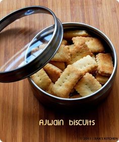 Indian Cookies, Salty Cookies, Veg Snacks, North Indian Recipes, Savoury Biscuits, Eggless Baking, Indian Snacks, Indian Snack Recipes, Biscuit Cookies