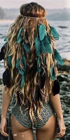 Bohemian Dreadlocks, Bohemian Schick, Music Festival Hair, Andi Bagus, Boho Headpiece, Feather Headpiece, Look Festival, Fest Outfits, Estilo Hippy