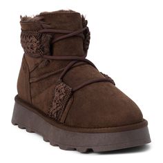 Vegan platform lounge boot with lace-up detail. Comfortable Boots For Women Fall Winter, Fall Must Haves Outfits, Winter Boots 2024, Winter Shoes 2024, Cute Fall Shoes, Brown Boots Ankle, Platform Winter Boots, Bershka Boots, Cute Snow Boots