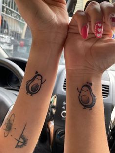 #TattooArt #InkLife #BodyArt #TattooInspiration #InkedUp #TattooLove #TattooedWomen #TattooedMen #InkCommunity #TattooStories Avocado Matching Tattoos, Aguacate Tattoo, Foodie Tattoo, Avocado Tattoo, Wife Tattoo, Small Matching Tattoos, Small Girly Tattoos, Tattoos To Cover Scars