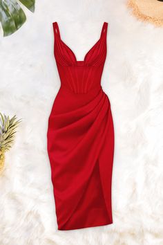 The latest in our womenswear collection, this dress is one of our current faves for the upcoming summer season! Hot Red Dress Classy, Red Maxi Dress Casual, Cute Birthday Fits, Red Wedding Guest Dress, Red Bridesmaid Dresses Short, Birthday Dresses Ideas, Cherry Fashion, Red Short Dress, Cute Red Dress