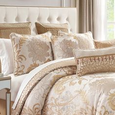 the comforter is neatly made and ready to be used in any room or bed