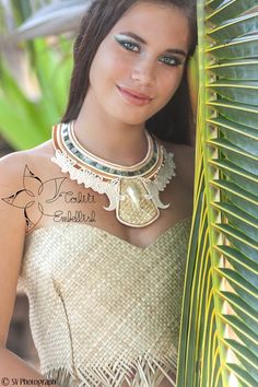 Tongan Culture, Tahiti Bora Bora, Moorea Tahiti, Waterton Park, Polynesian Fashion, Tahitian Costumes, Ori Tahiti, Girls Fasion, Polynesian Dress