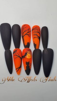 Vintage Halloween Nail Art, Summerween Nails, Beginning Of Fall Nails, Neon Halloween Nails, Ongles Halloween, Nail Halloween, Fun Halloween Nails, Unique Manicure