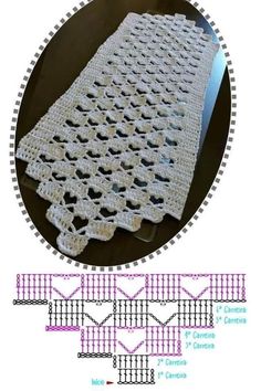 a crocheted table runner is shown with the instructions for it to be made