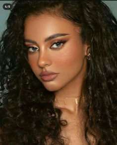 Indian Prom Makeup, Prom Makeup Full Face Natural, Simple Egyptian Makeup, Iftar Makeup, Male Gaze Makeup, Arabic Makeup Natural, Almond Eye Makeup Looks, Arab Woman Face, Mediterranean Makeup