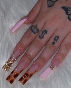 Kawaii Nails Long, Long Curved Acrylic Nails, Classy Long Nails, Curvy Nails, 2025 Nails, Bedazzled Nails, February Nails, Long Square Acrylic Nails