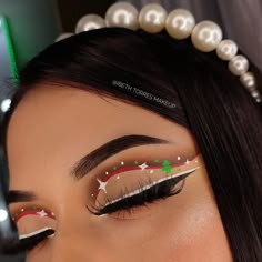 Instagram Make Up Looks Tutorials, 1 Diciembre, Eyeshadow Makeup Ideas, Ig Makeup, Christmas Eyeshadow, Beauty Eye Makeup, Christmas Eye Makeup, Eye Shadow Looks