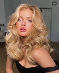 Greek Goddess Inspired Hair, 1970s Blonde Hair, Hair Inspo Bridesmaid, 50s Blonde Hair, Hollywood Waves Blonde Hair, Blonde Blow Dry, Bombshell Blonde Hair, Pretty Blonde Model, Wedding Hair Big Curls