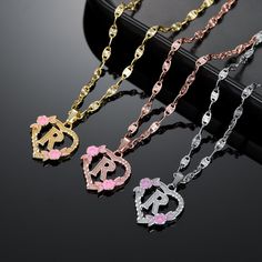 Personalize your own necklace with your initial, or surprise them with the perfect personalized gift. Chain Length: 18-20 inches with adjustable clasp. Flower Initial, Initial Letter Necklace, Arabic Jewelry, Medical Jewelry, 18k Gold Chain, Jewelry Charms Pendants, Bangle Ring, Heart Flower, Rose Gold Metal