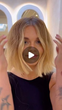 Salon Owner 🍋 Short Hair Tutorials on Instagram: "The five minute express look! A great one for Mums on the go & anyone who needs that simple and quick look! Using @cloudninehair wide iron will help for timing too! ad 🖤" Short Hair Volume Hacks, Lob Curls Tutorial, How To Wavy Bob Tutorials, Messy Bob Tutorial, Mum Cut Hair, Mid Length Hair Blowout Tutorial, Voluminous Mid Length Hair, Short Hair Tutorials, Short Hair Dos