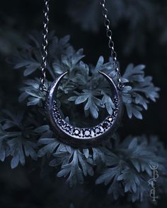 Gothic Crescent Moon Charm Jewelry, Gothic Crescent Moon Phase Jewelry, Handmade Gothic Crescent Jewelry, Handmade Gothic Moon Jewelry, Handmade Gothic Moon Shaped Jewelry, Mystical Handmade Crescent Jewelry, Bohemian Moon-shaped Oxidized Jewelry, Bohemian Moon Shaped Oxidized Jewelry, Handmade Mystical Crescent Jewelry