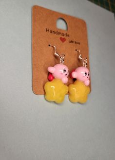 Handmade Kirby earrings Polymer Clay Kirby, Kirby Earrings, Sculpted Jewelry, Polymer Project, Pop Stickers, Kawaii Shop, Diy Clay Crafts, Pretty And Cute, Diy Clay