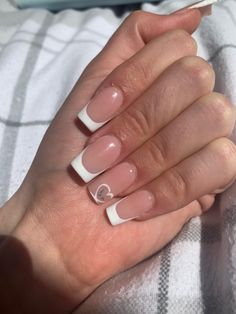 Initial Nails With Heart, Nail Art Designs With Initials, French Nails With An Initial, French Tip Nails With Heart And Initial, Nail Initials Design French Tip, Cute Nails With Bf Initials, Nail Inspo Boyfriend Initial, Initial Heart Nails, Summer Nails With Initials