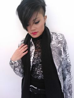 asian girl with short hair visit here to find a Asian Girl to date Funky Hairstyles, Hot Hair Styles, Edgy Hair, Hair Crush, Girl Short Hair, Cut My Hair, Love Hair, Hair Skin, Hair Dos