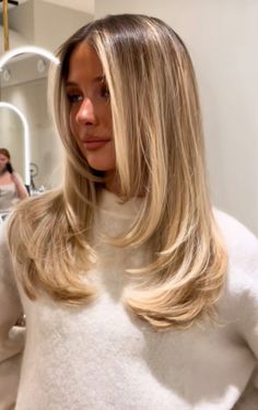 Long Layers Medium Length Hair Blonde, Hair Cut Inspo Teen Girl, 3 Layers Haircut, Layered Hair Front View, Haïr Cut Straight Hair, Layers On Short Hair Mid Length, Middle Long Haircut, Simple Prom Hair Medium Length, Front Layered Hair